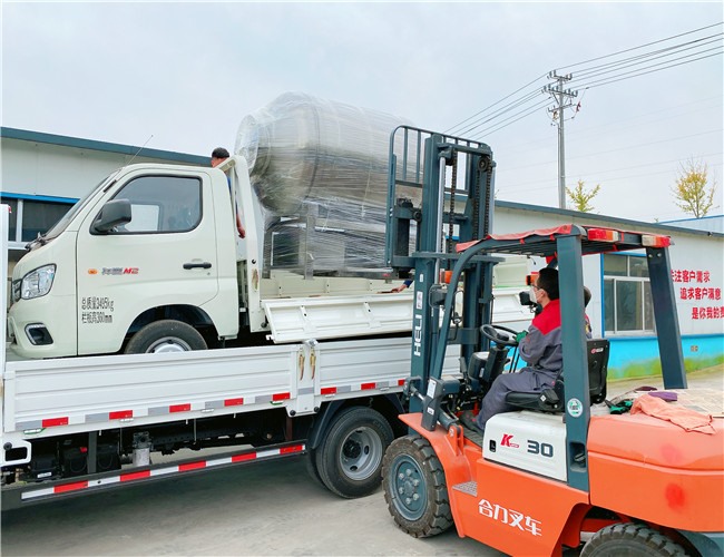 1200L變頻水冷泵真空滾揉機發(fā)往河北滄州