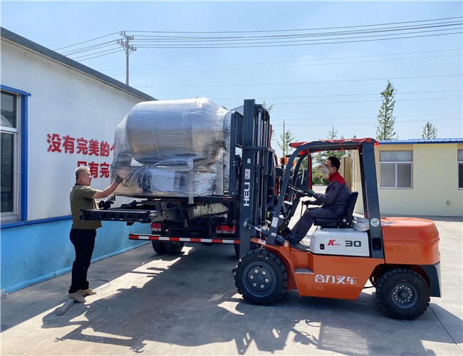 600L變頻水冷泵真空滾揉機(jī)發(fā)往武漢